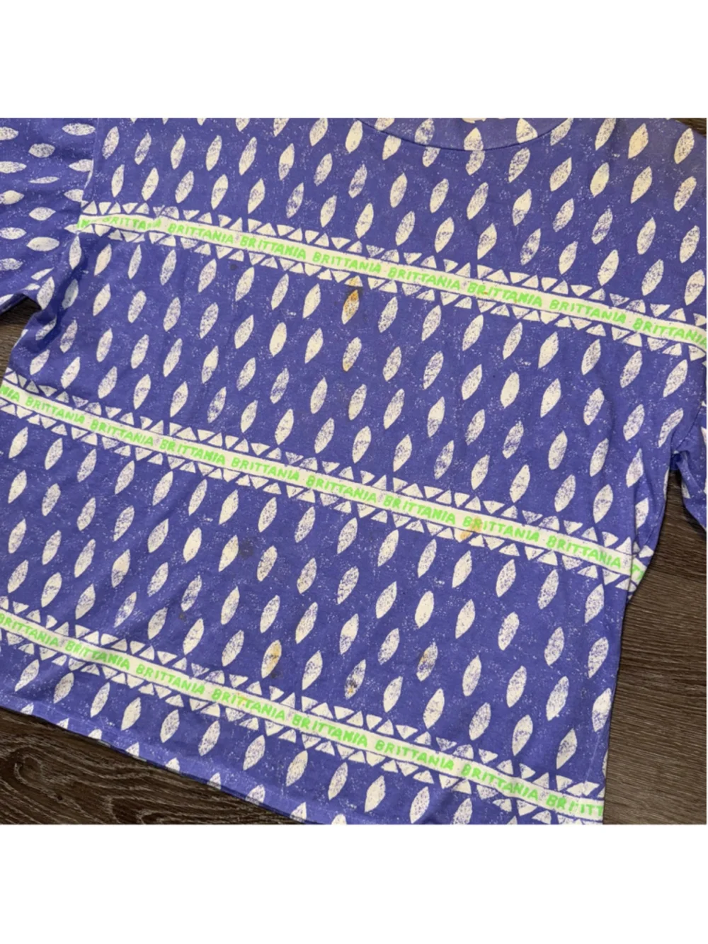 Vintage Brittania Single Stitch Shirt Size M Oversized All Over Print